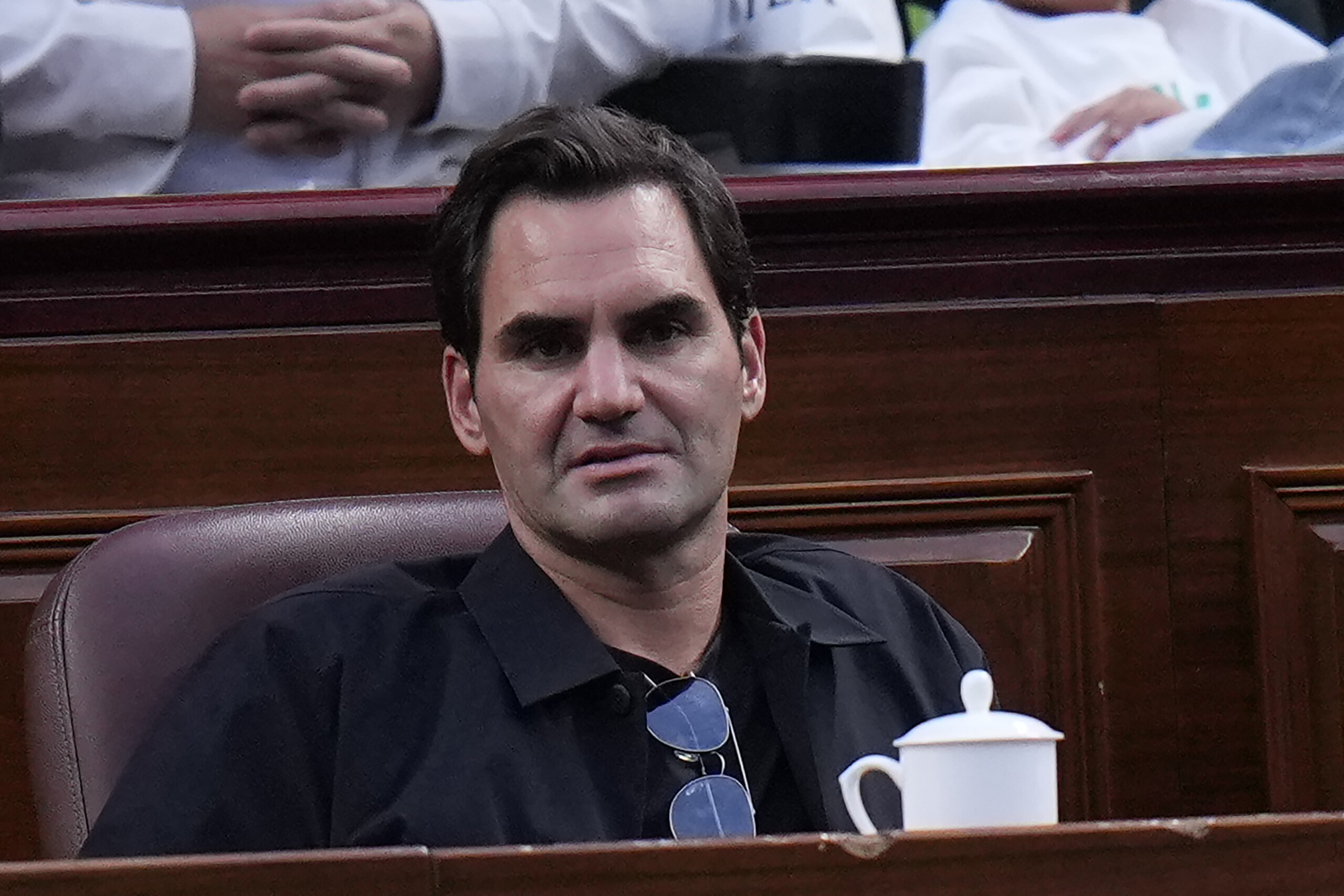 moteurs federer donne le coup denvoi des 24 heures du mans un grand honneur scaled