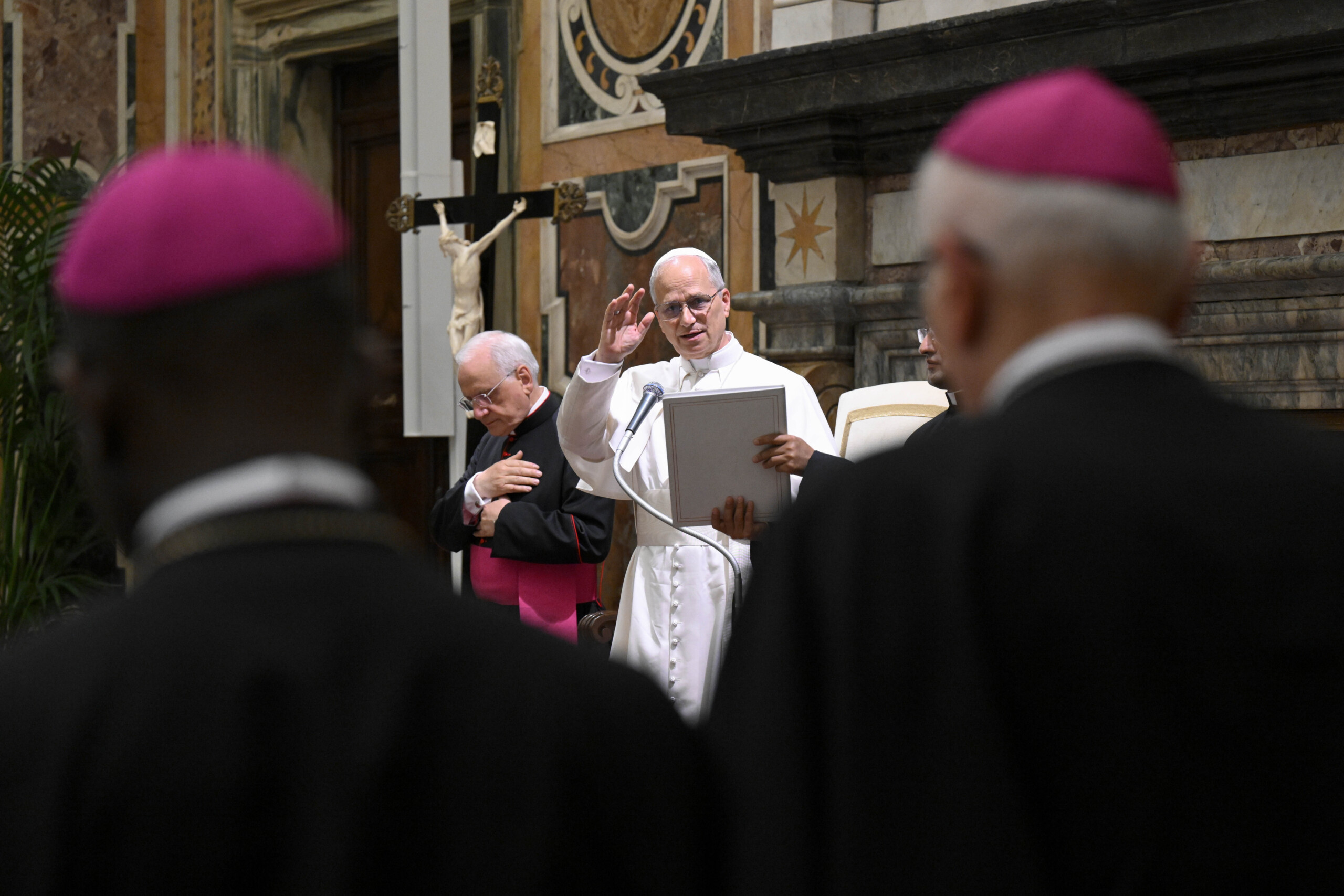 pape leon xiv en italie les defis lies a la desaffection religieuse exigent un nouvel elan dans lannonce de levangile scaled