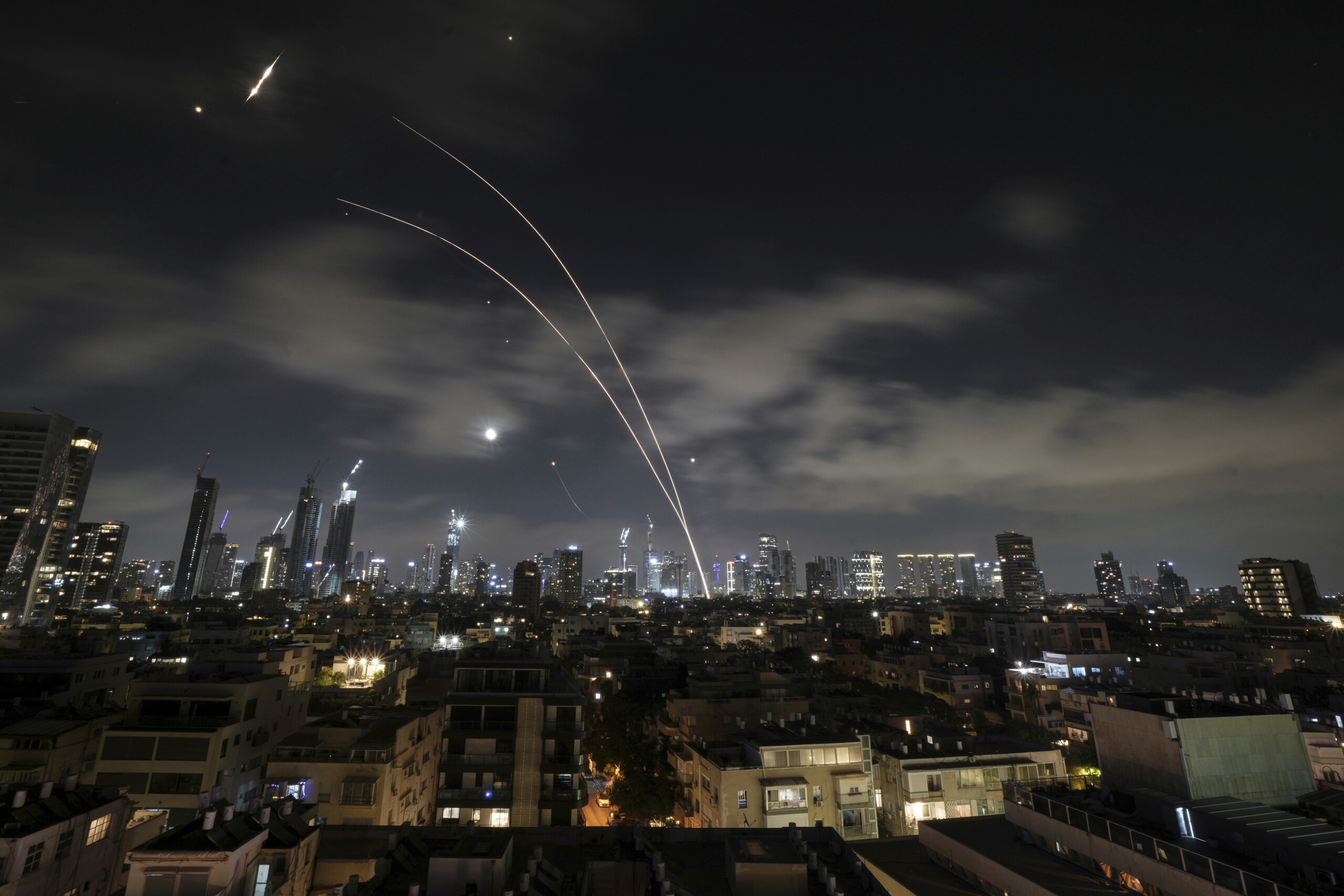 plus de 90 blesses en israel apres des raids nocturnes de teheran scaled