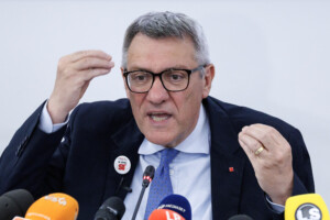landini on veut juger ceux qui travaillent et manifestent pacifiquement