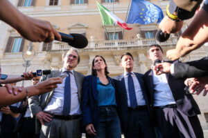 moyen orient leaders du pd m5s avs le gouvernement doit revoquer sa cooperation militaire avec israel