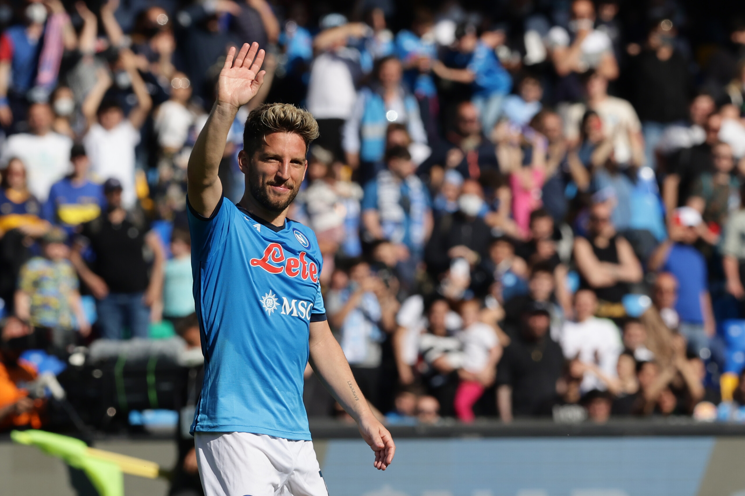 football dries mertens vers la retraite lindice dans un message a hamsik scaled