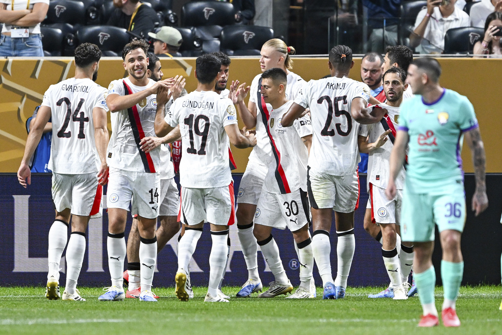 mondiale club manchester city ecrase al ain les anglais et la juve en huitiemes