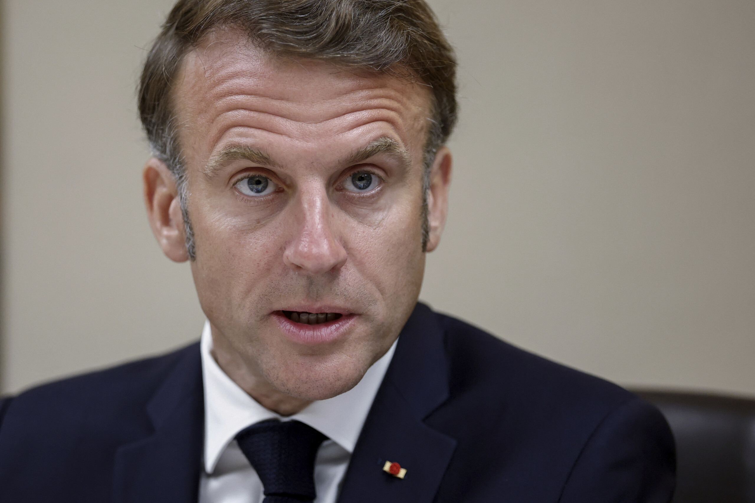 nato macron non a une guerre commerciale entre nous cest une aberration scaled