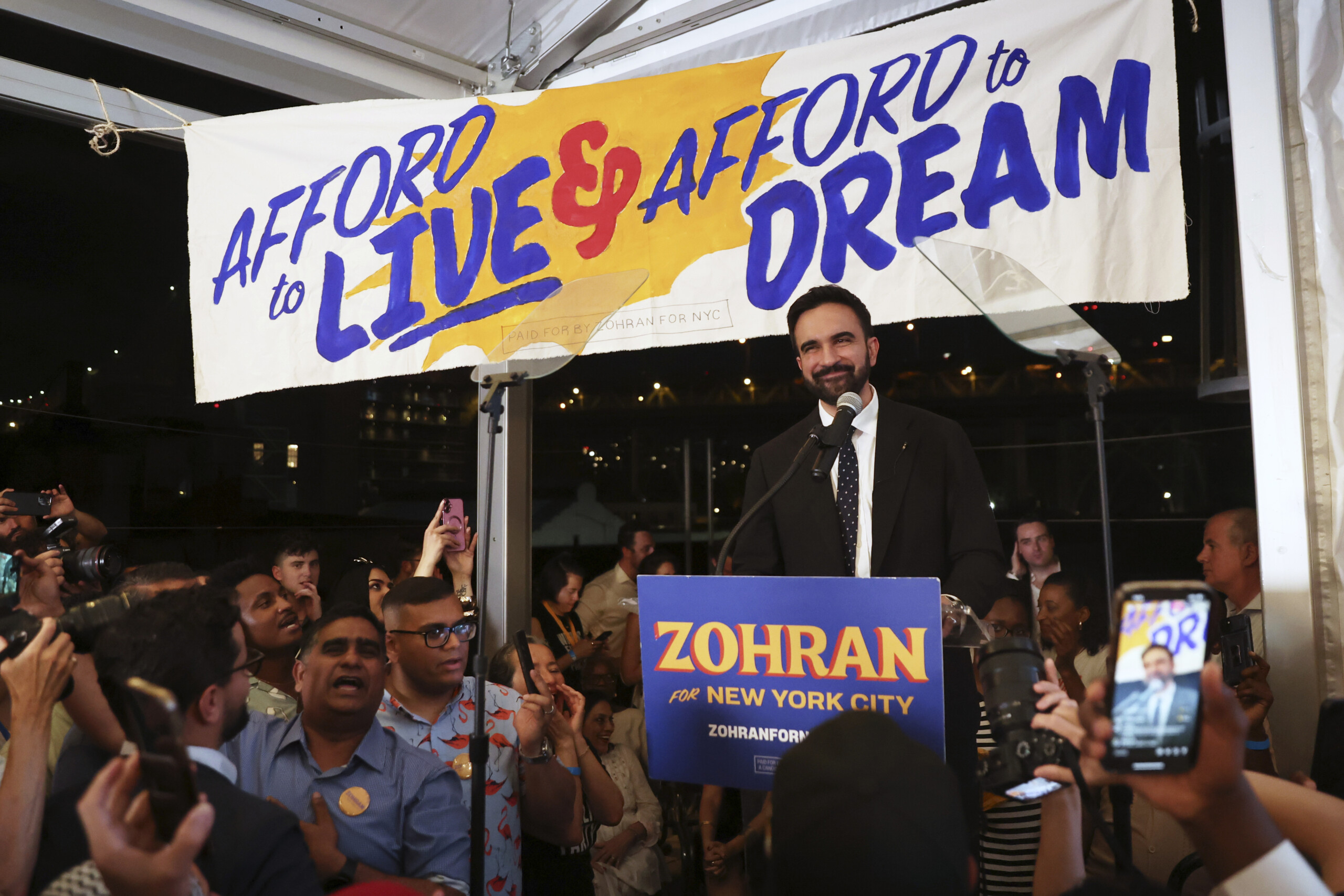 usa zohran mamdani remporte la primaire democrate pour la mairie de new york scaled