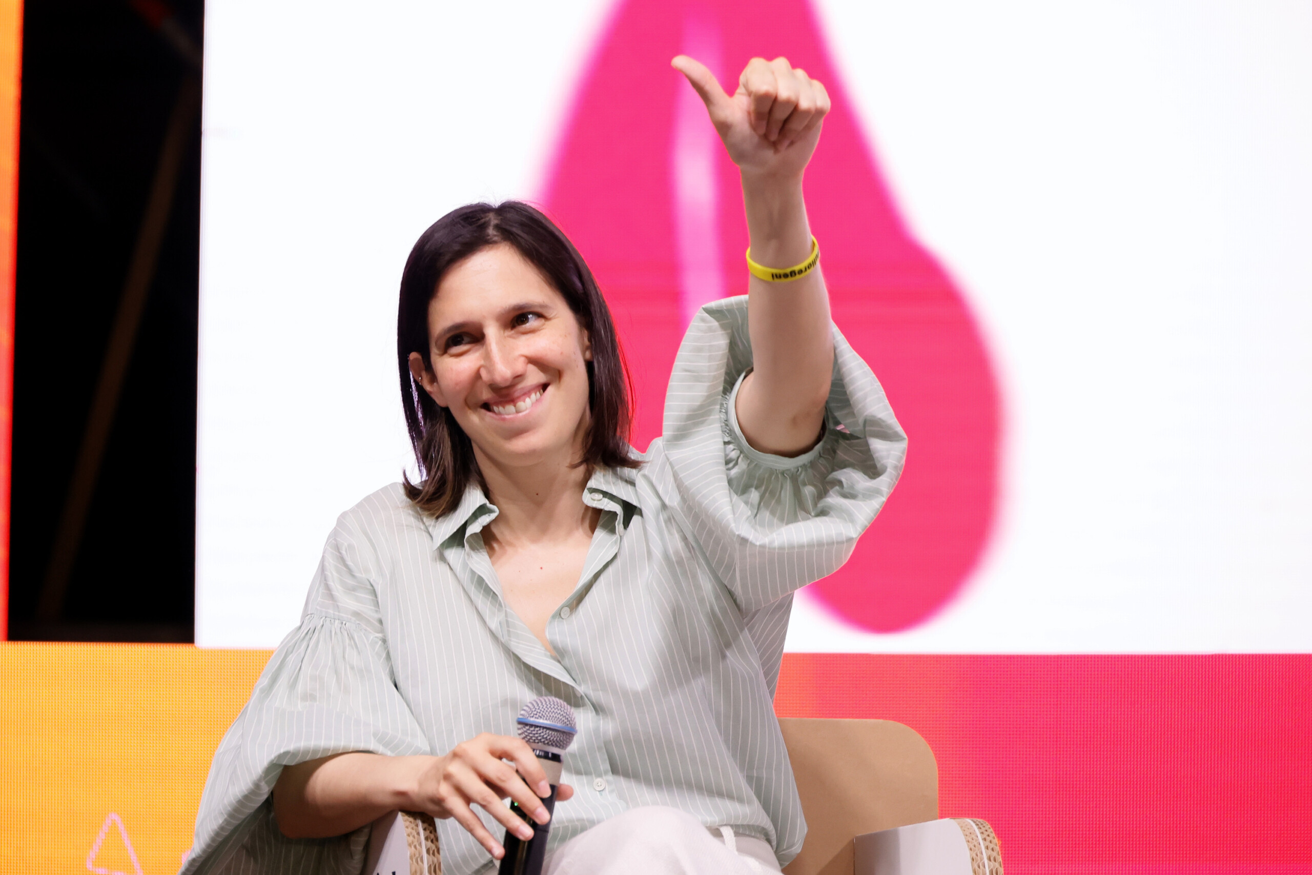 pride budapest elly schlein ici avec nos corps on ne peut pas interdire lamour scaled