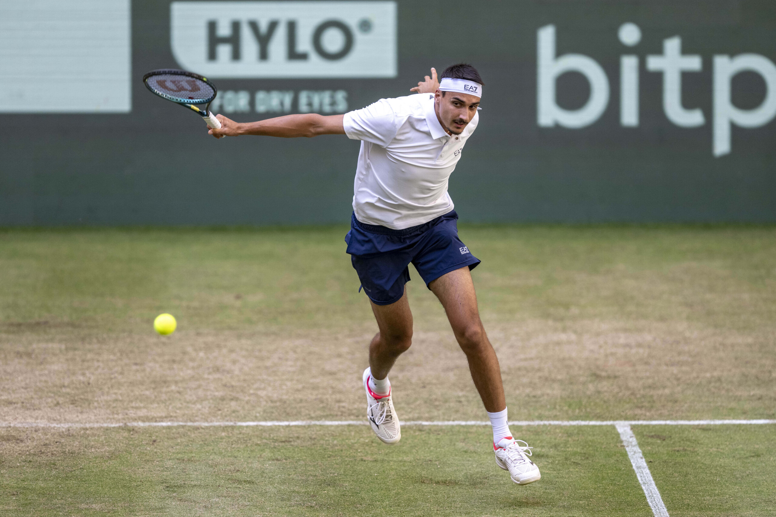 wimbledon sonego passe egalement au troisieme tour il bat le georgien basilashvili en 4 sets scaled