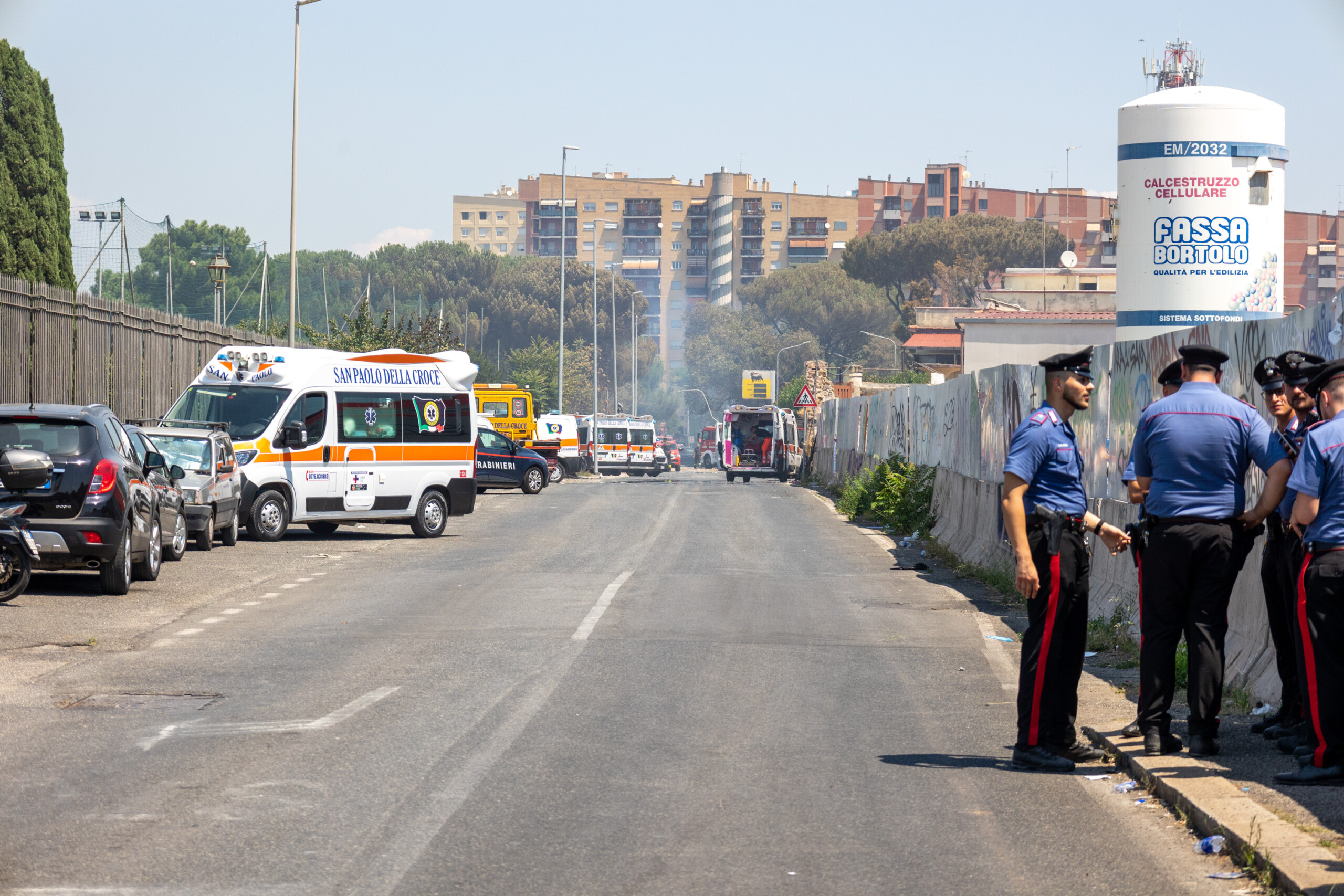 explosion a rome prefecture de police les personnes vivant dans la zone concernee doivent rester chez elles scaled