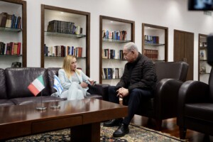meloni sentretient avec netanyahu et lemir du qatar urgence dun cessez le feu a gaza