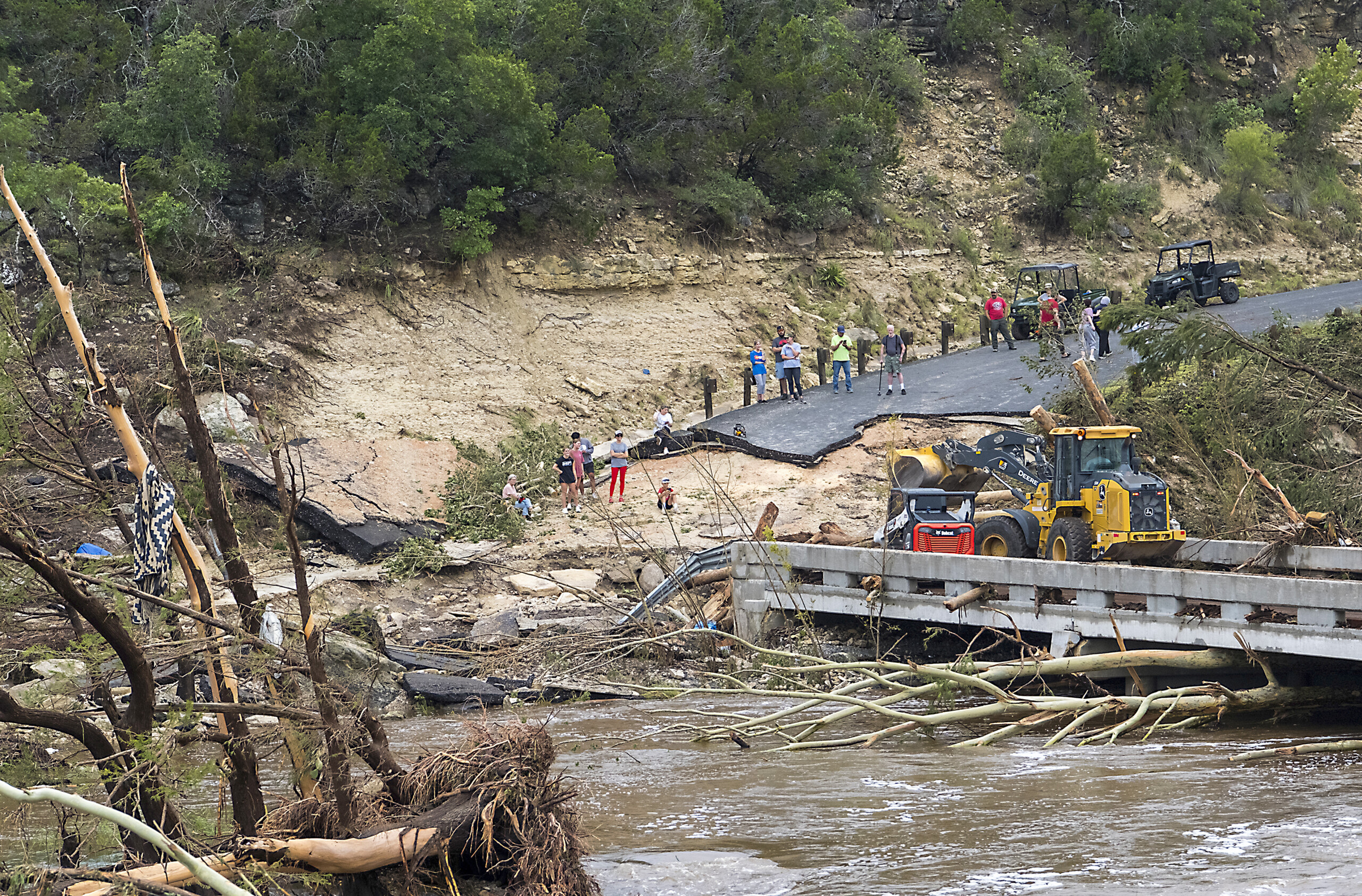 etats unis le bilan des victimes des inondations au texas seleve a plus de 80 scaled