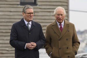 royaume uni il y a 20 ans les attentats de londres starmer et charles iii commemorent
