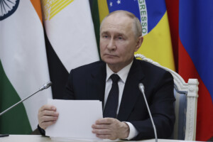 russie poutine limoge le ministre des transports starovoit qui sera remplace par son adjoint