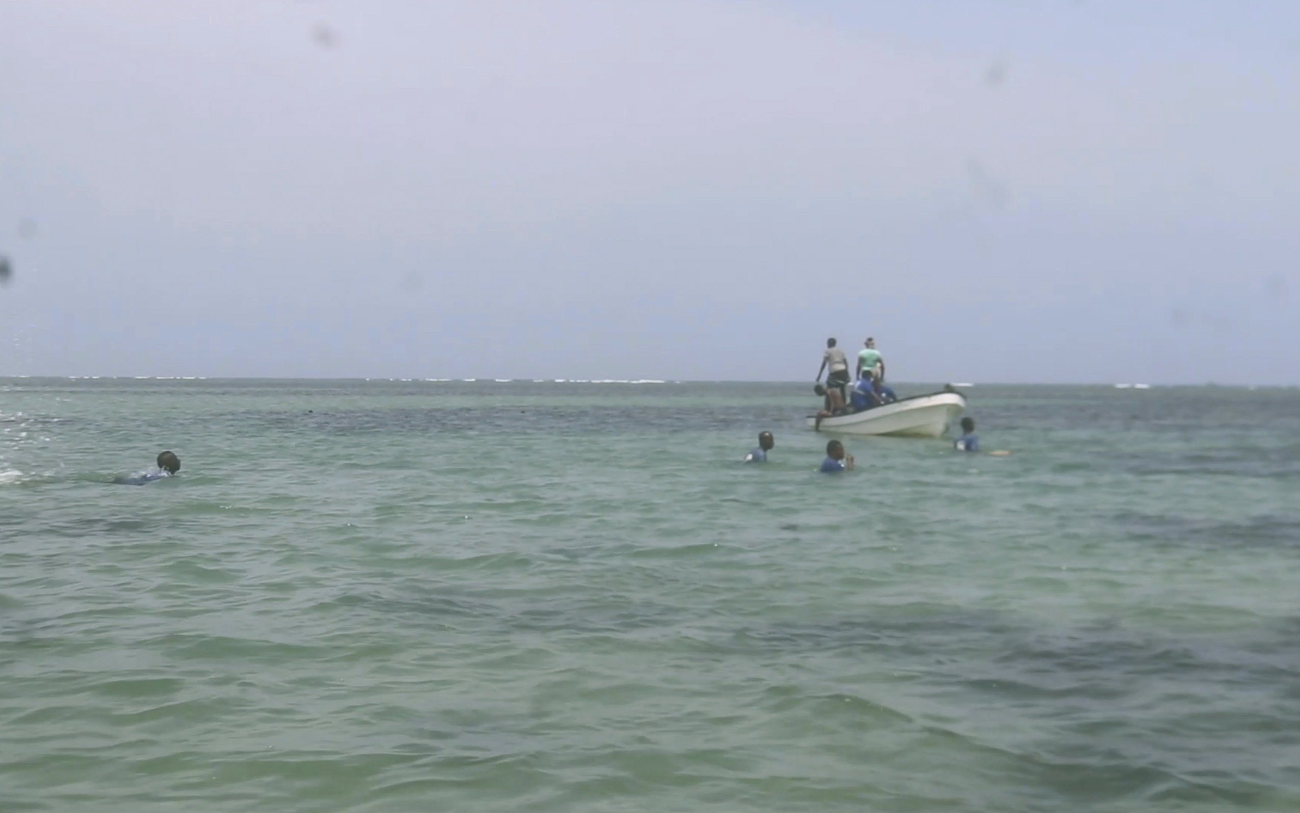 mer rouge trois marins tues dans une attaque houthiste contre un navire grec