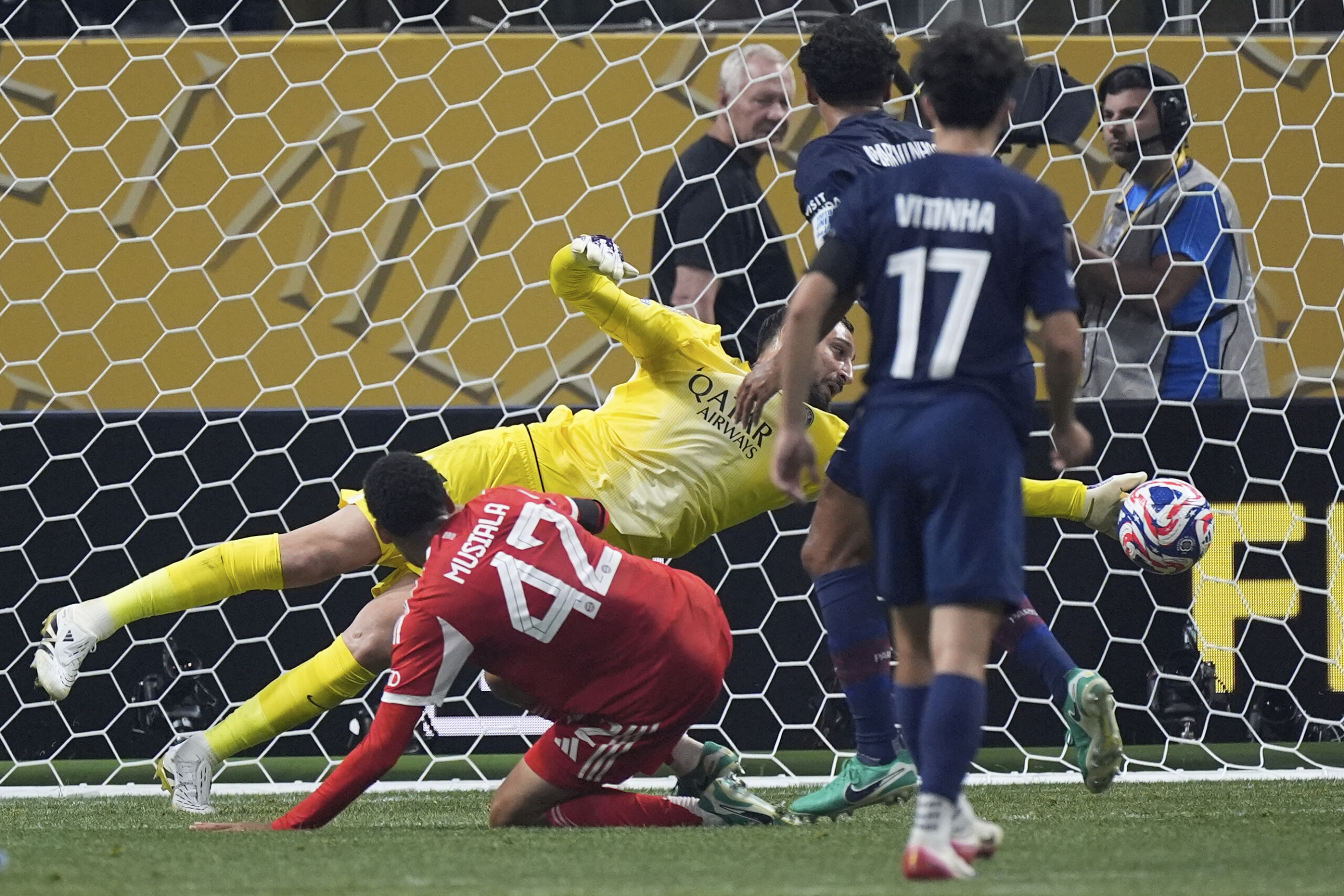 football musiala la blessure nest la faute de personne je reviendrai plus fort scaled