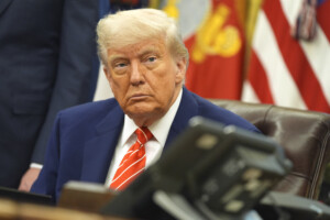 medias trump a menace poutine et xi de bombarder moscou et pekin