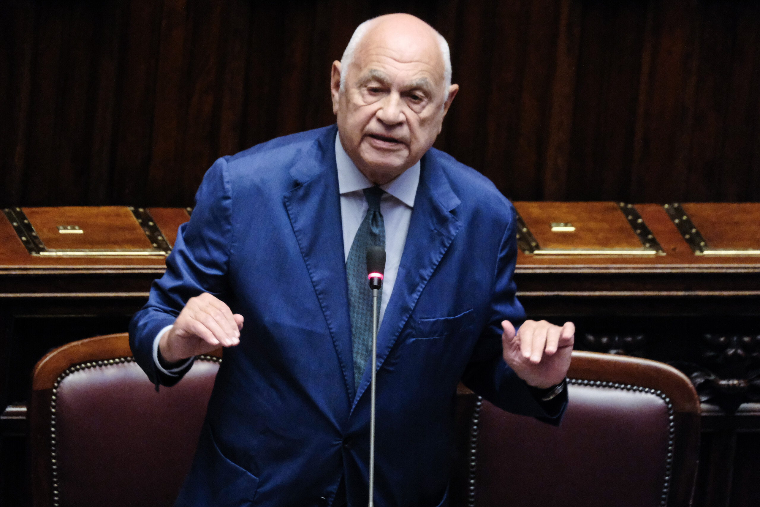 affaire almasri nordio des mensonges ehontes pour bloquer la reforme de la justice scaled