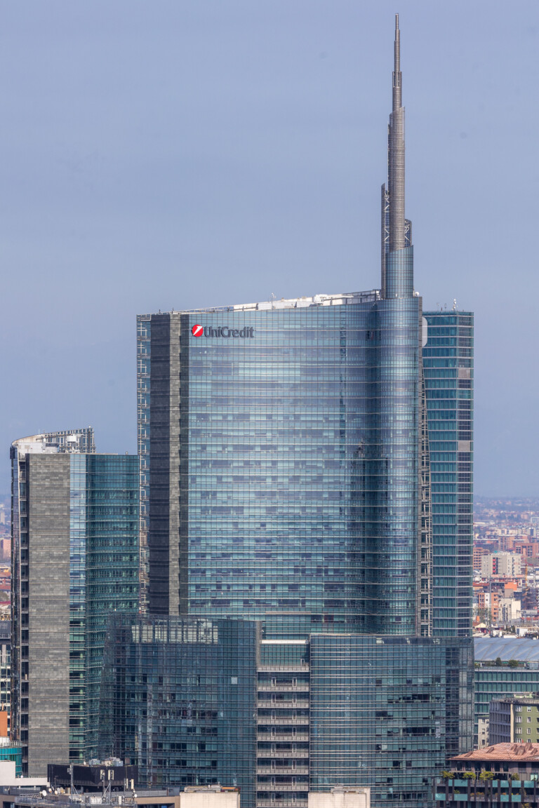 commerzbank berlin nous nous attendons a ce quunicredit renonce a lacquisition