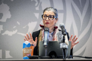 moyen orient albanese les etats unis veulent intimider mais je ne me tairai pas sur le genocide