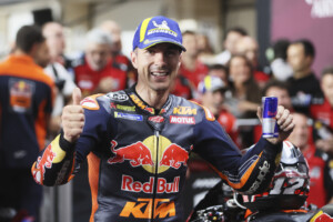 motogp fracture de lepaule pour lespagnol vinales qui rate le grand prix dallemagne