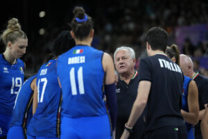 volley vnl litalie bat egalement la turquie 3 2 pour les filles de velasco