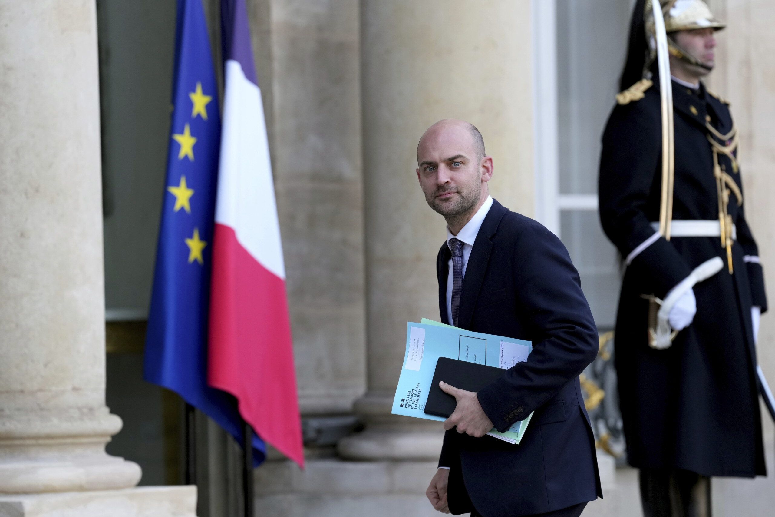 droits de douane france des tarifs a 30 constituent un chantage nous ne sommes pas les vassaux des etats unis scaled