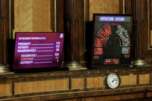 separation des carrieres le vote final au senat reporte au 22 juillet