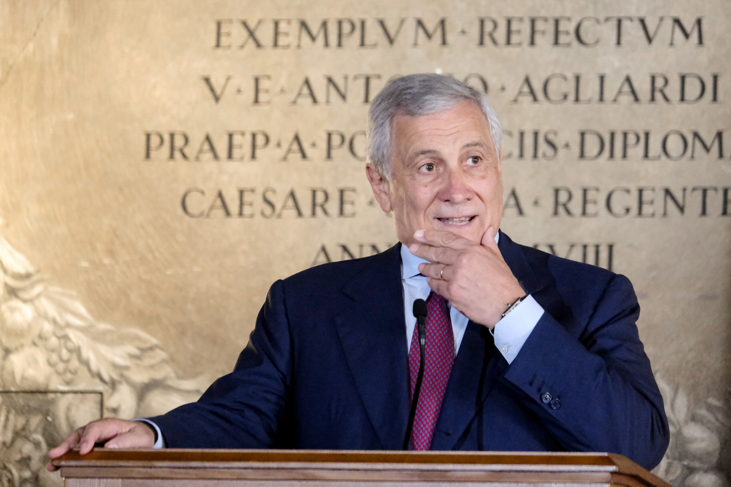 droits de douane tajani rencontre greer echange de vues fructueux sur les negociations entre les etats unis et lunion europeenne scaled