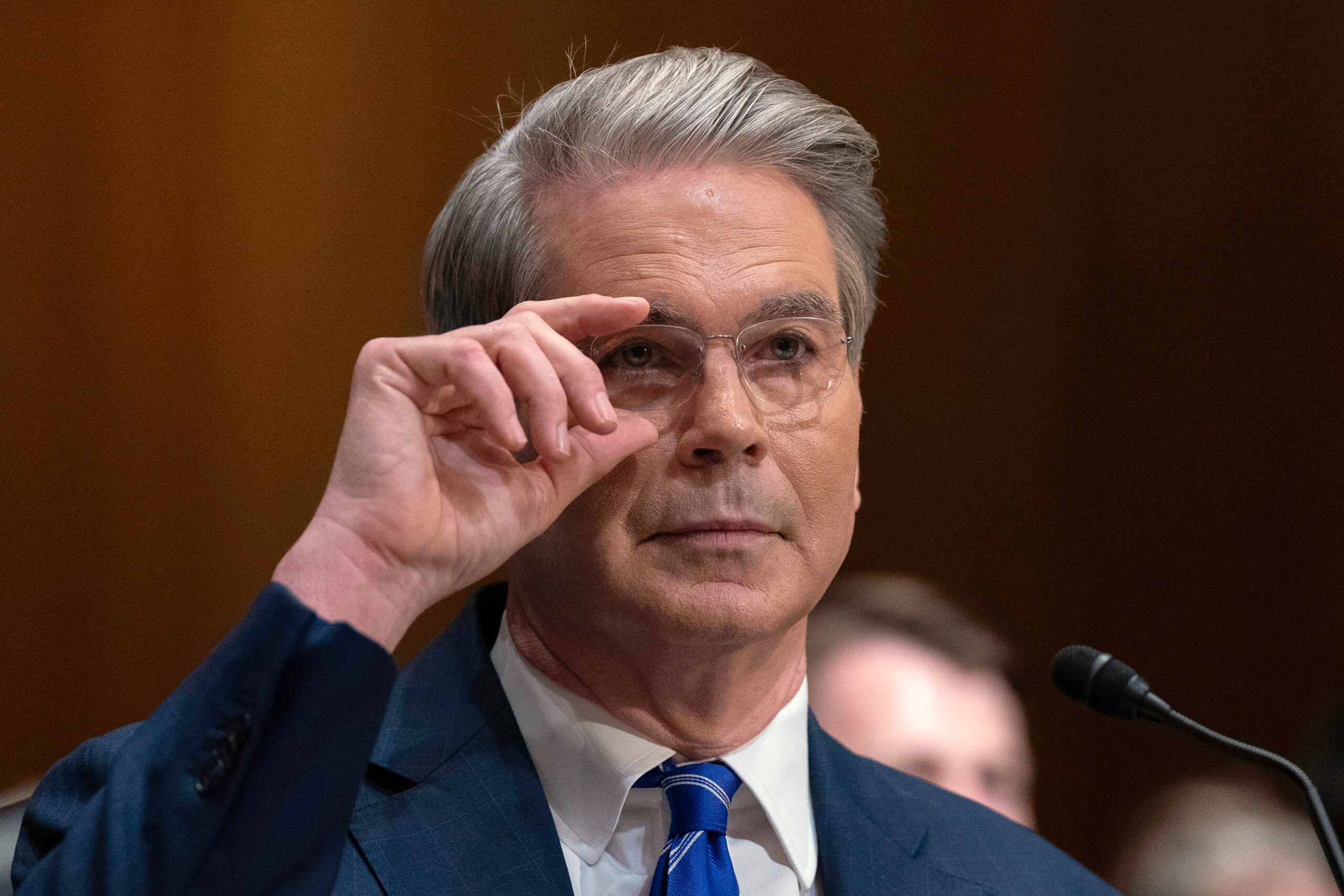 fed trump bessent est une option pour remplacer powell a la presidence scaled
