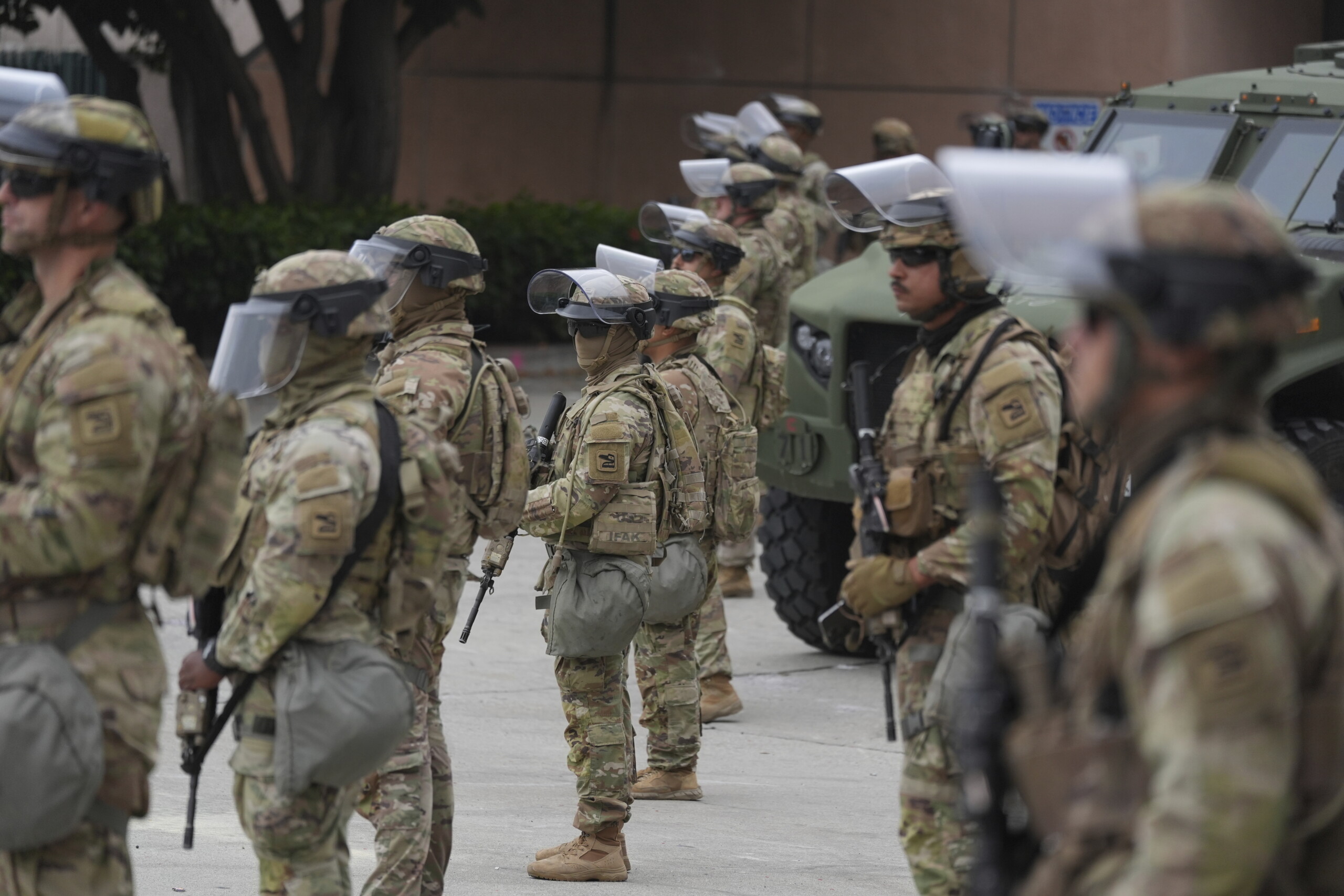 le pentagone reduit de 2 000 membres les effectifs de la garde nationale a los angeles scaled