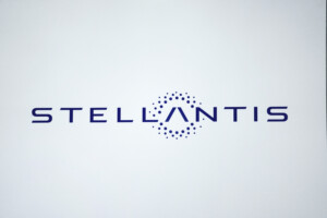 stellantis arret du programme de developpement sur lalimentation a hydrogene