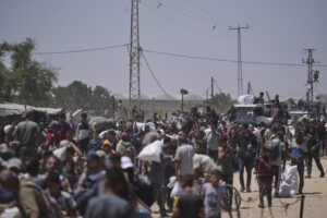 moyen orient raid israelien pres dun centre daide a gaza au moins 12 morts