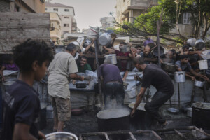moyen orient selon les medias 60 morts depuis laube a gaza dont 35 qui attendaient des secours