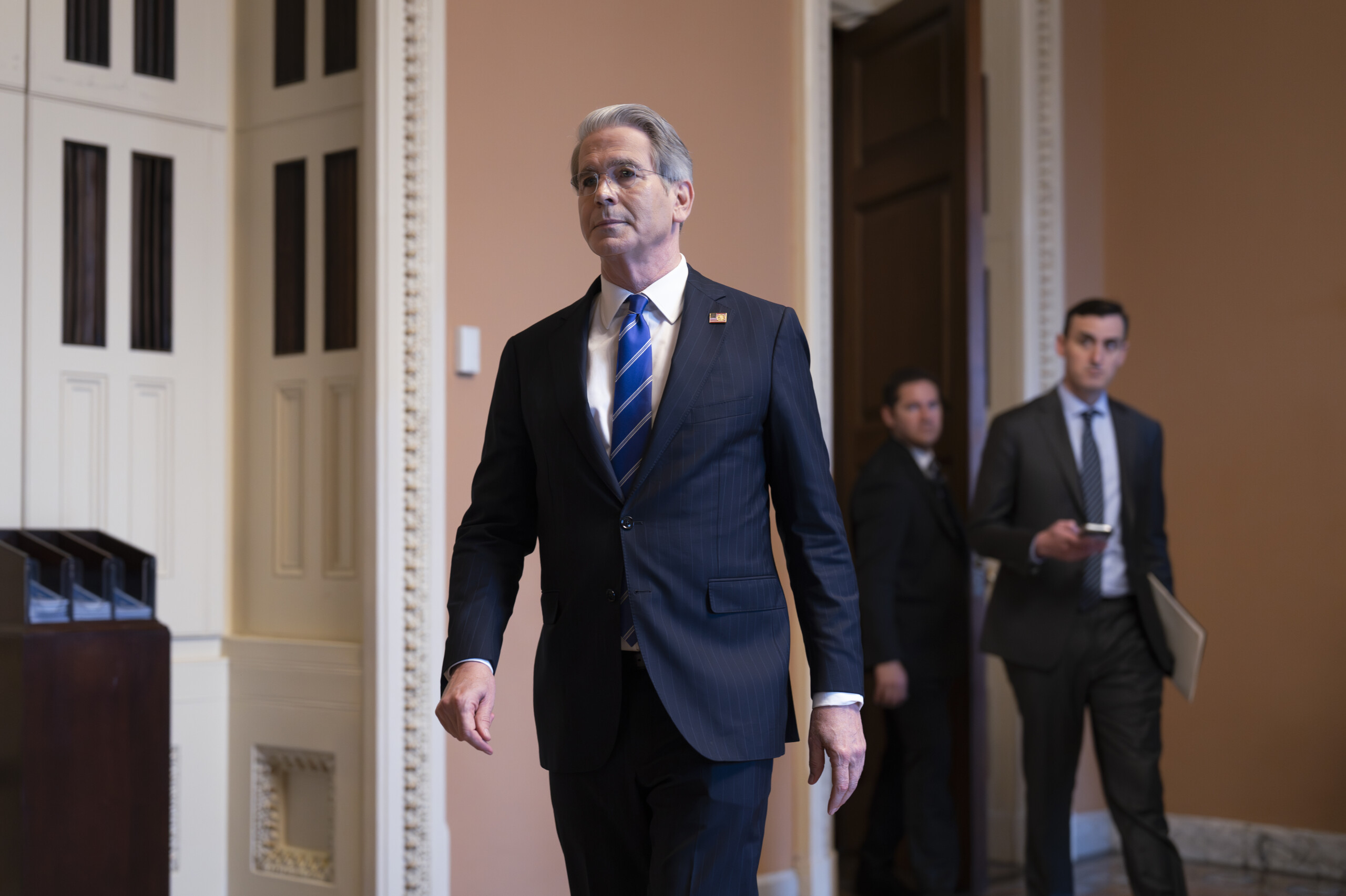 droits de douane americains bessent lue sengage davantage pour parvenir a un accord scaled