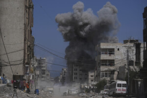 moyen orient selon les medias au moins 56 morts a gaza dans des attaques israeliennes depuis laube