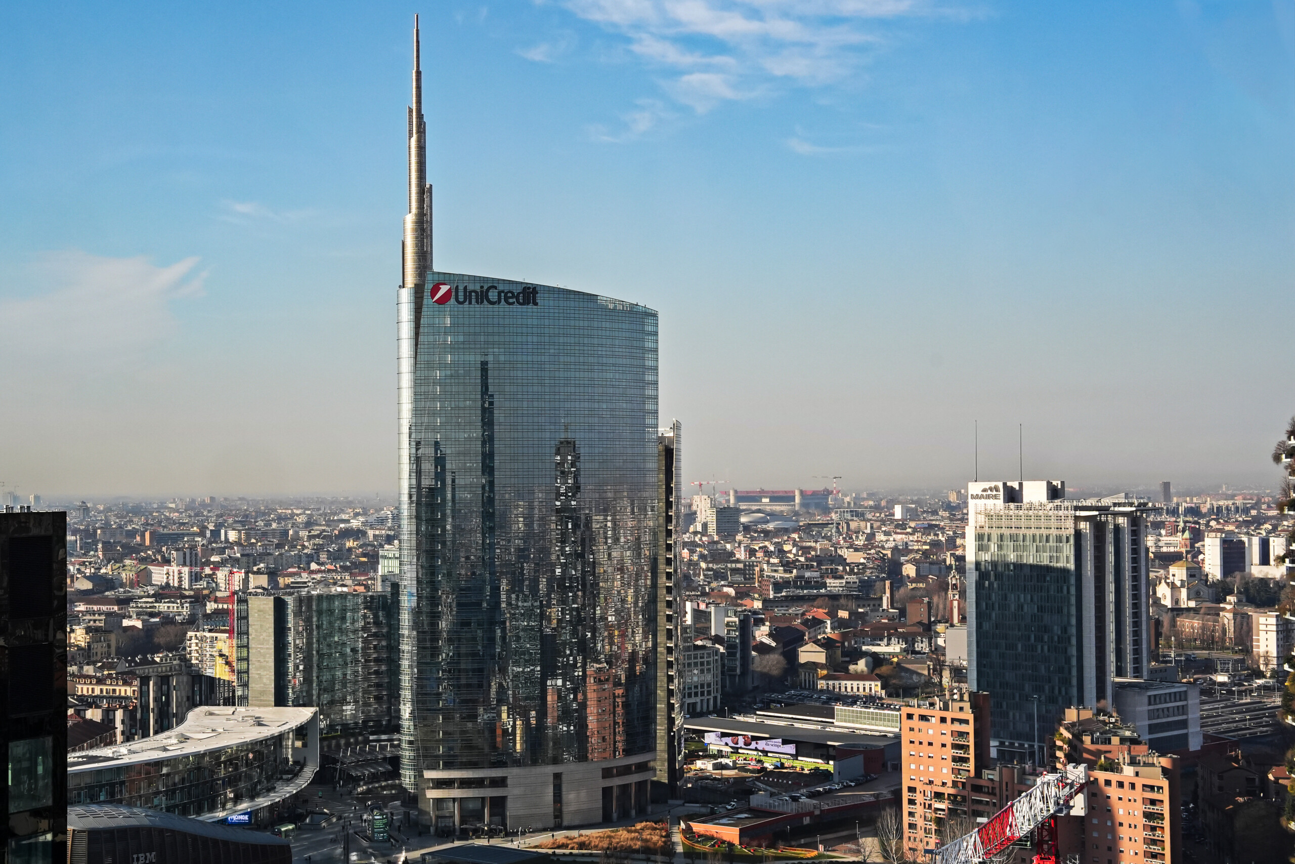 banques le conseil dadministration dunicredit annonce le retrait de lopa sur bpm les declarations dorcel et padoan scaled