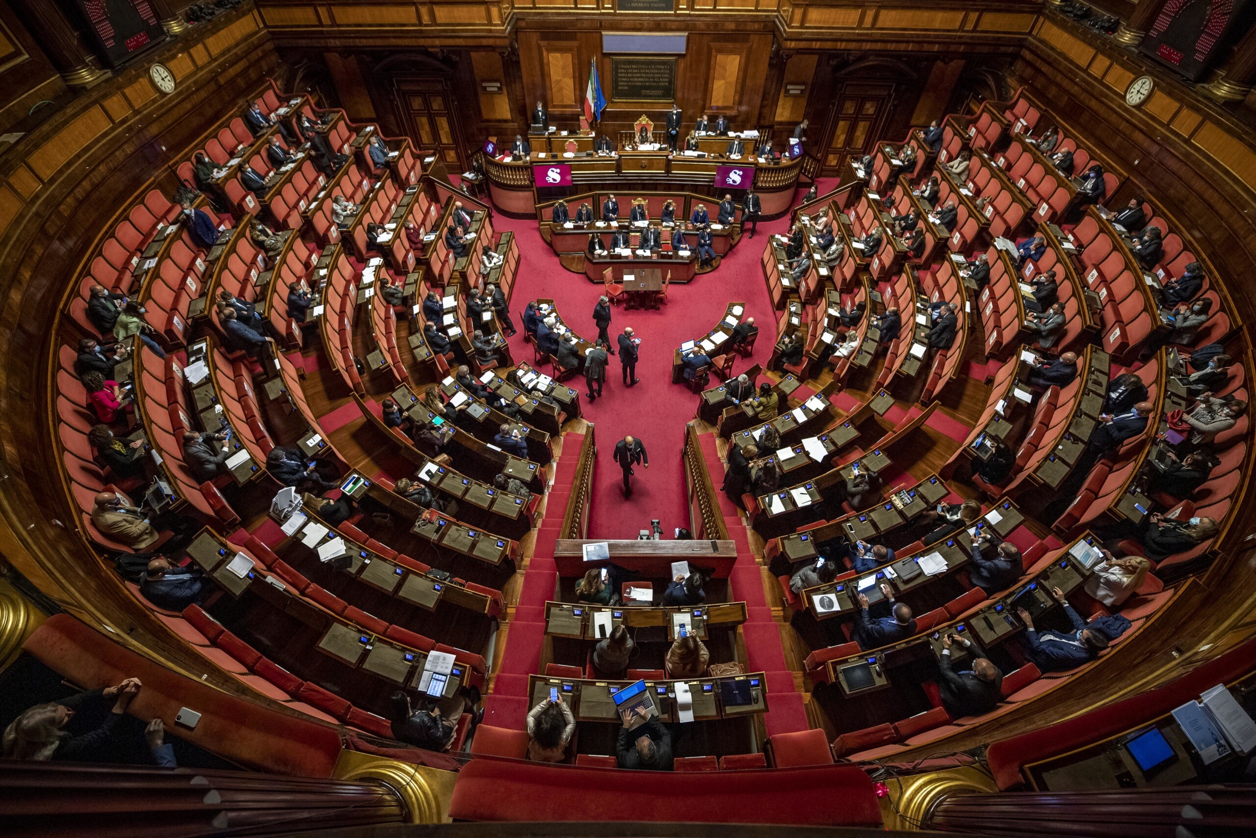 decret ex ilva le senat accorde la confiance avec 98 voix pour il passe a la chambre des deputes scaled