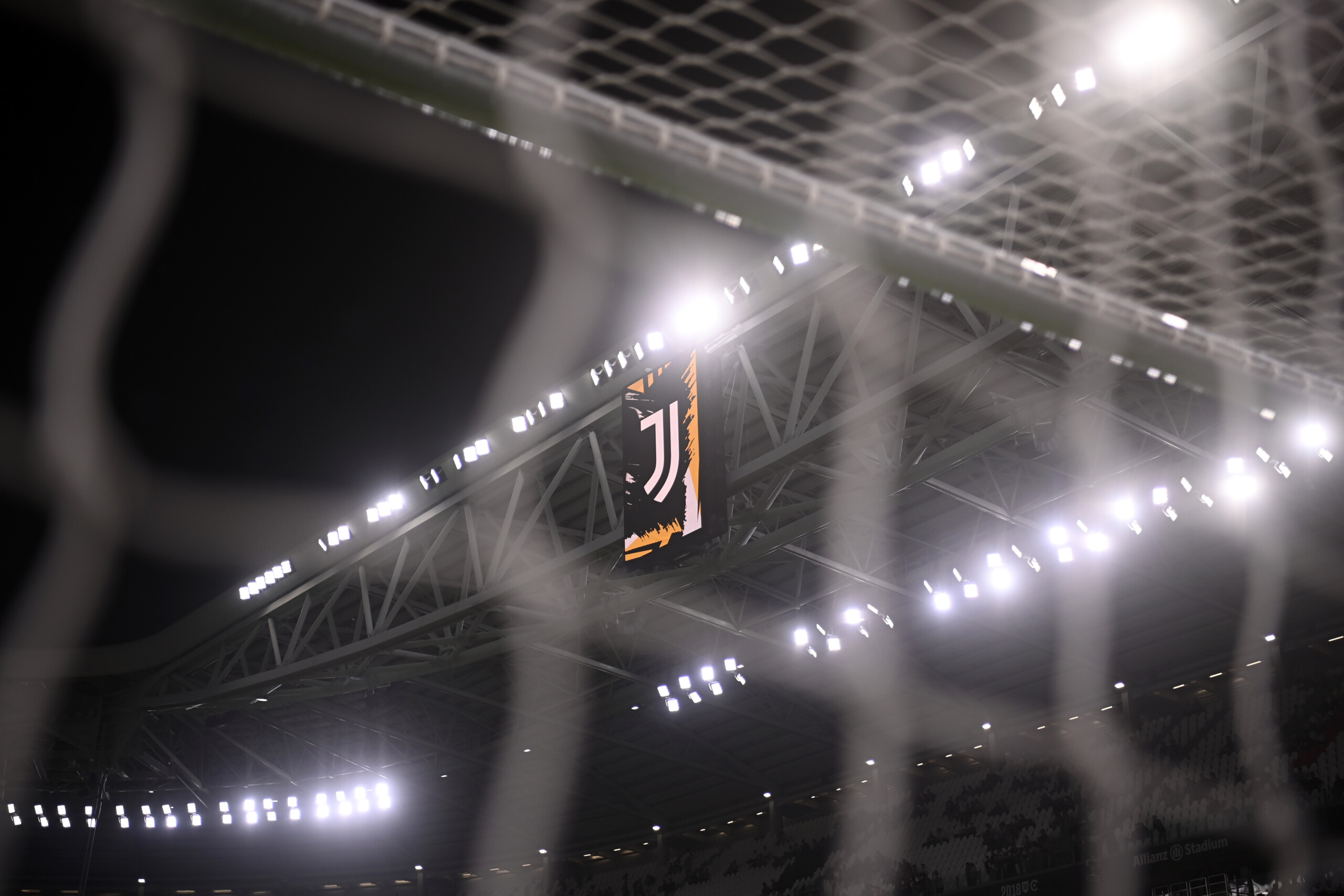 football juventus premier entrainement pour david douglas luiz toujours absent scaled