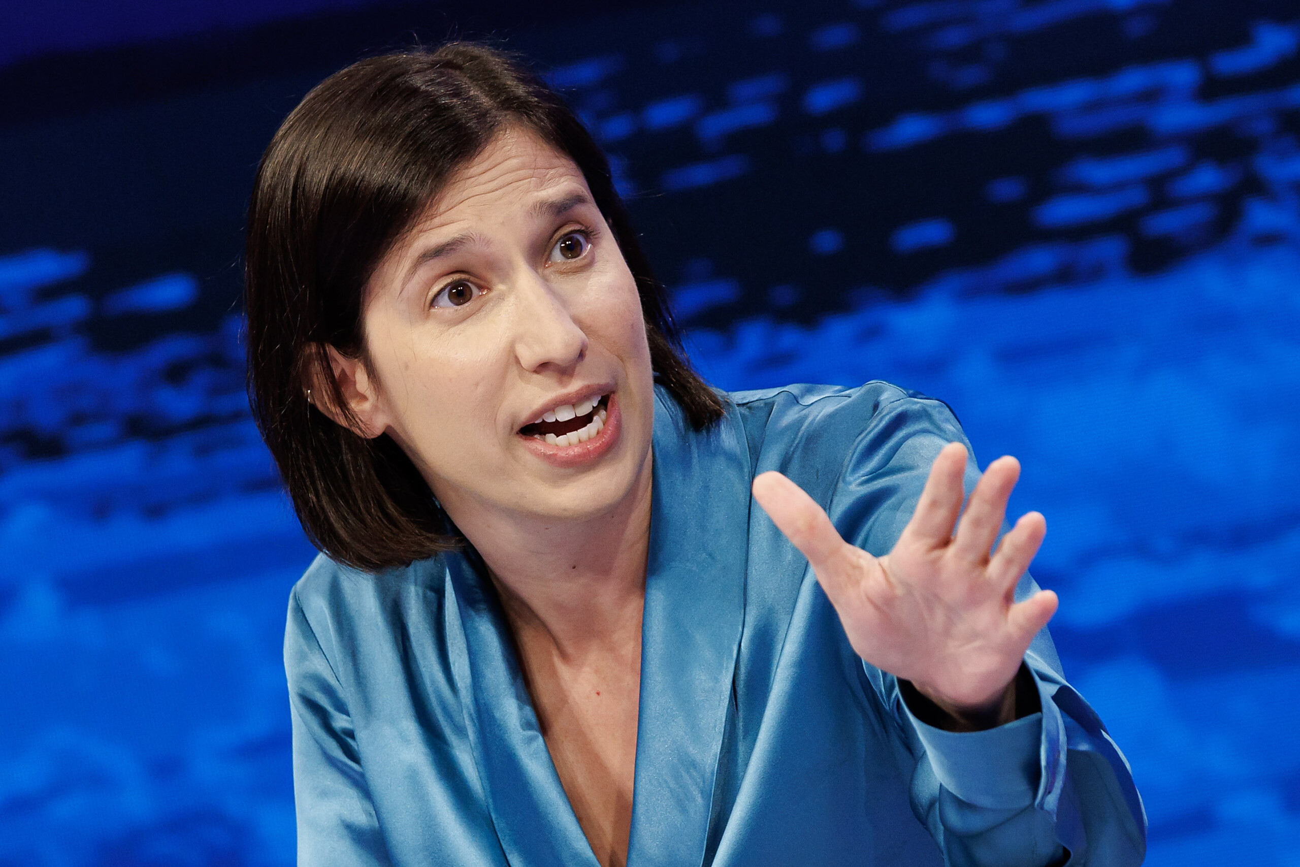 regionales elly schlein ladversaire cest la droite je suis confiante dans les alliances avec le m5s et avs scaled