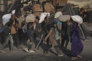 emirats nous allons immediatement reprendre lacheminement de laide a gaza