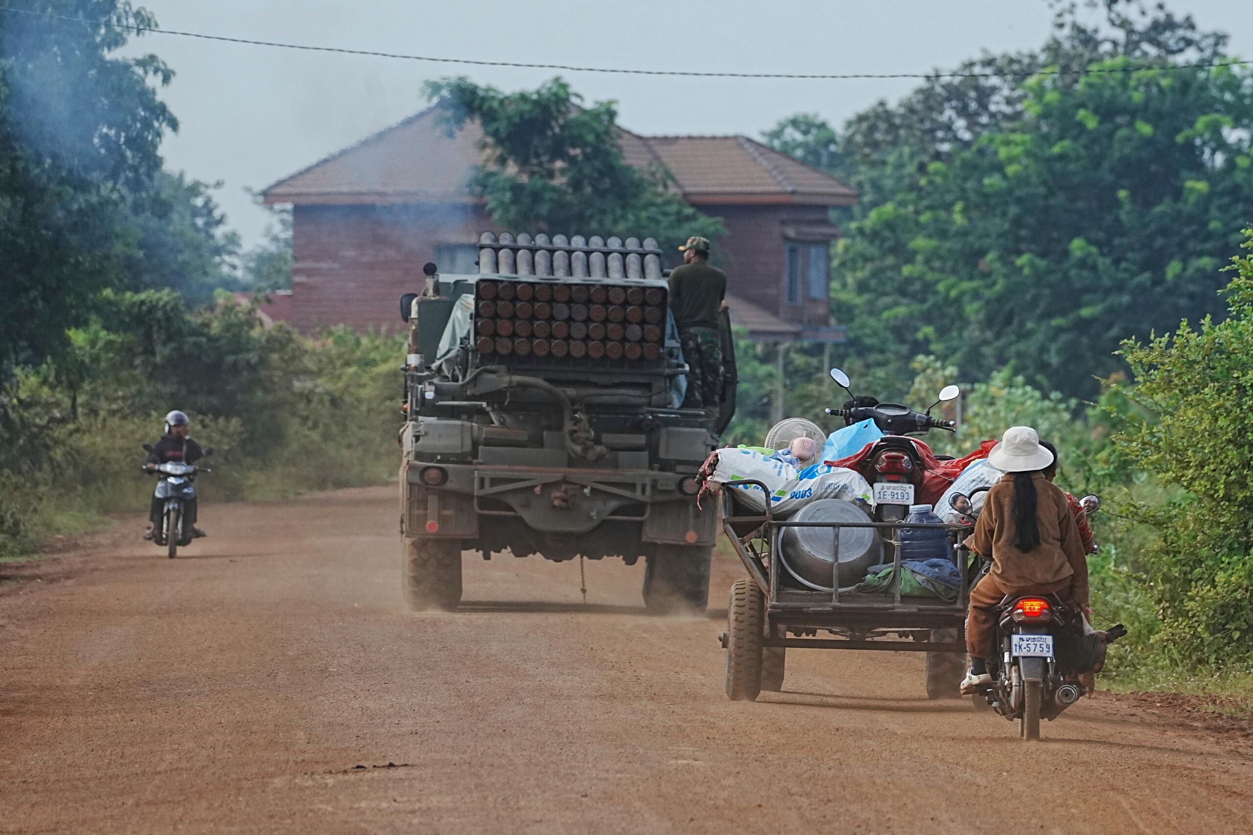 thailande cambodge phnom penh fait etat de 12 nouveaux morts le bilan seleve desormais a 32 scaled