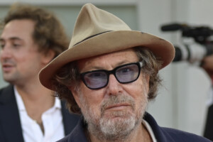 biennale de venise prix cartier remis a julian schnabel