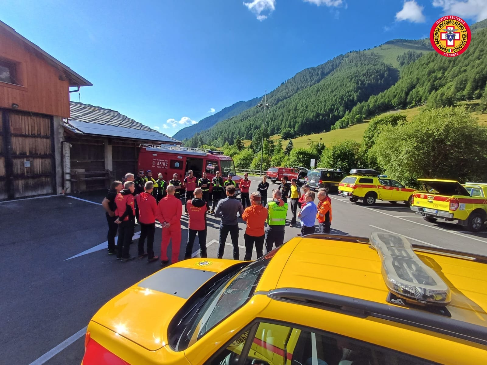 montagne un randonneur decede apres avoir ete pris dun malaise dans la region de belluno