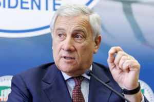 papouasie nouvelle guinee tajani litalien carlo dattanasio est libre