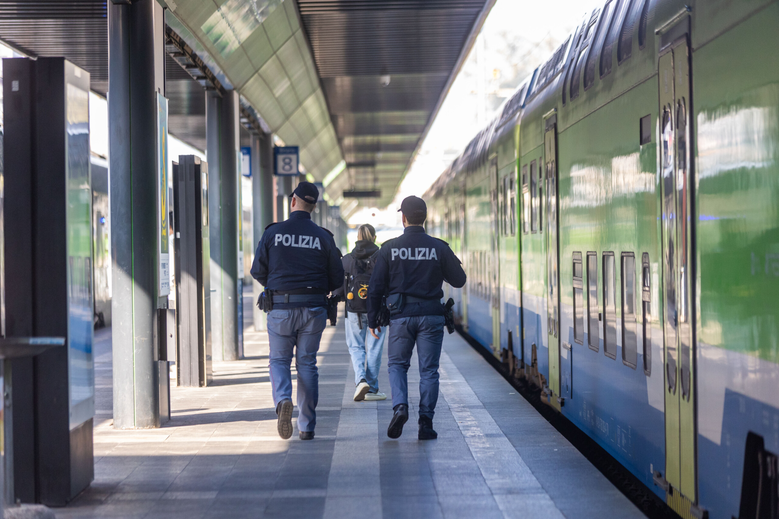 rome une pickpocket arretee par la police ferroviaire elle devait purger une peine de 26 ans de prison scaled