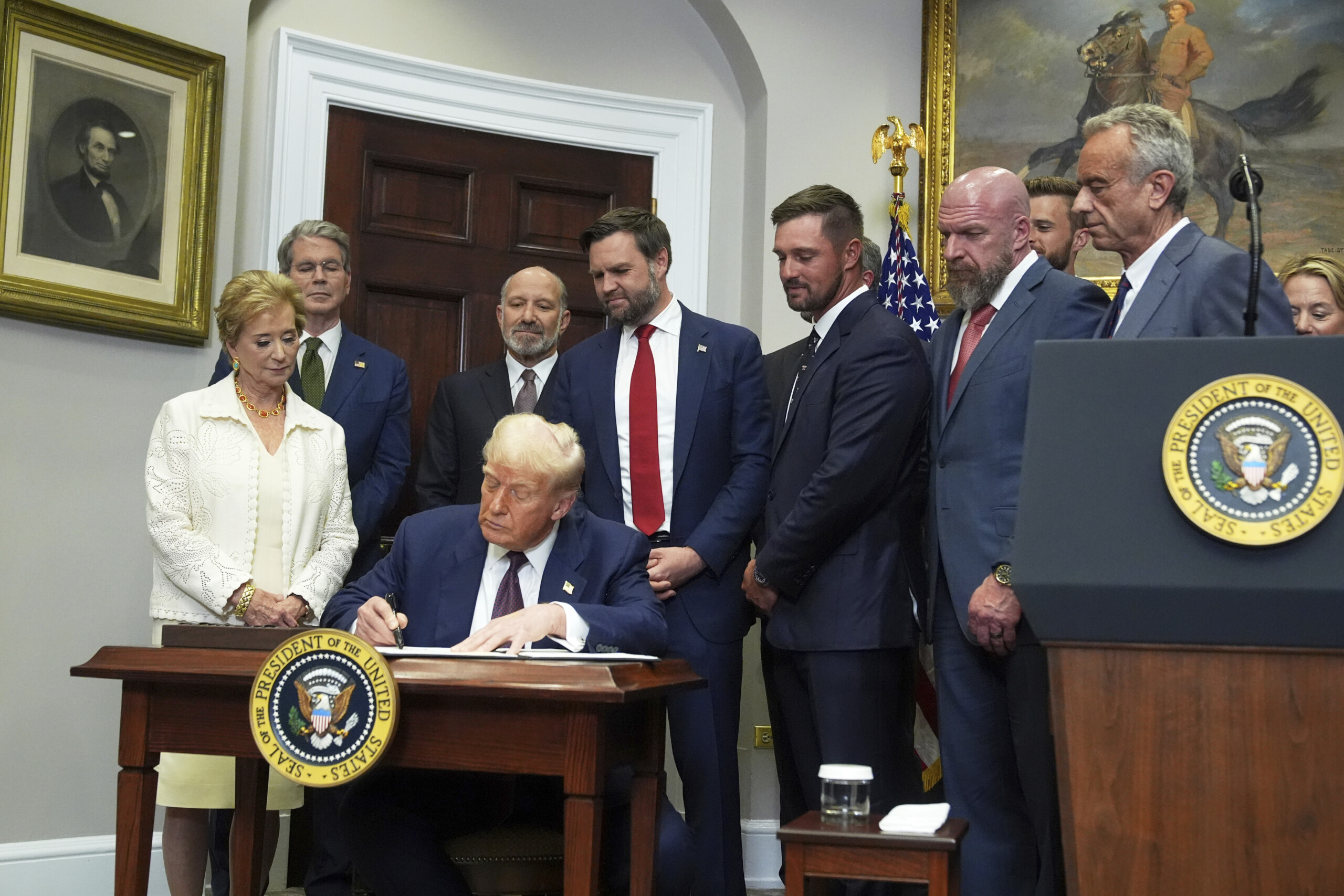 droits de douane americains trump confirme les droits de 15 pour lue scaled