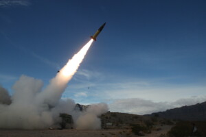 ukraine moscou la russie ne se considere plus liee par la moratoire sur les missiles de moyenne et courte portee