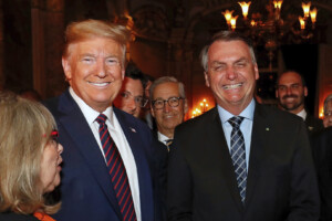 bresil les etats unis condamnent lassignation a residence de bolsonaro la cour reduit lopposition au silence