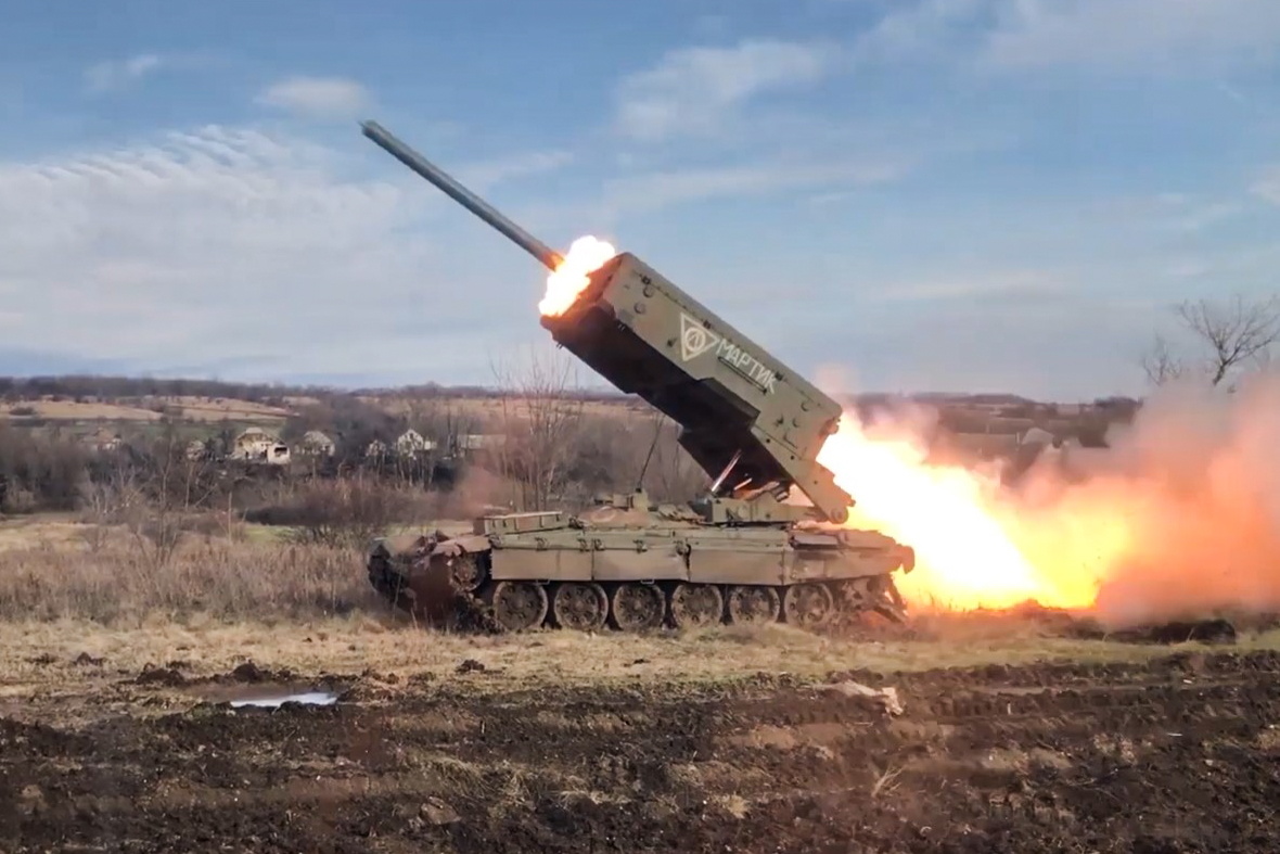 ukraine kremlin plus aucune restriction sur le deploiement de missiles a moyenne et courte portee