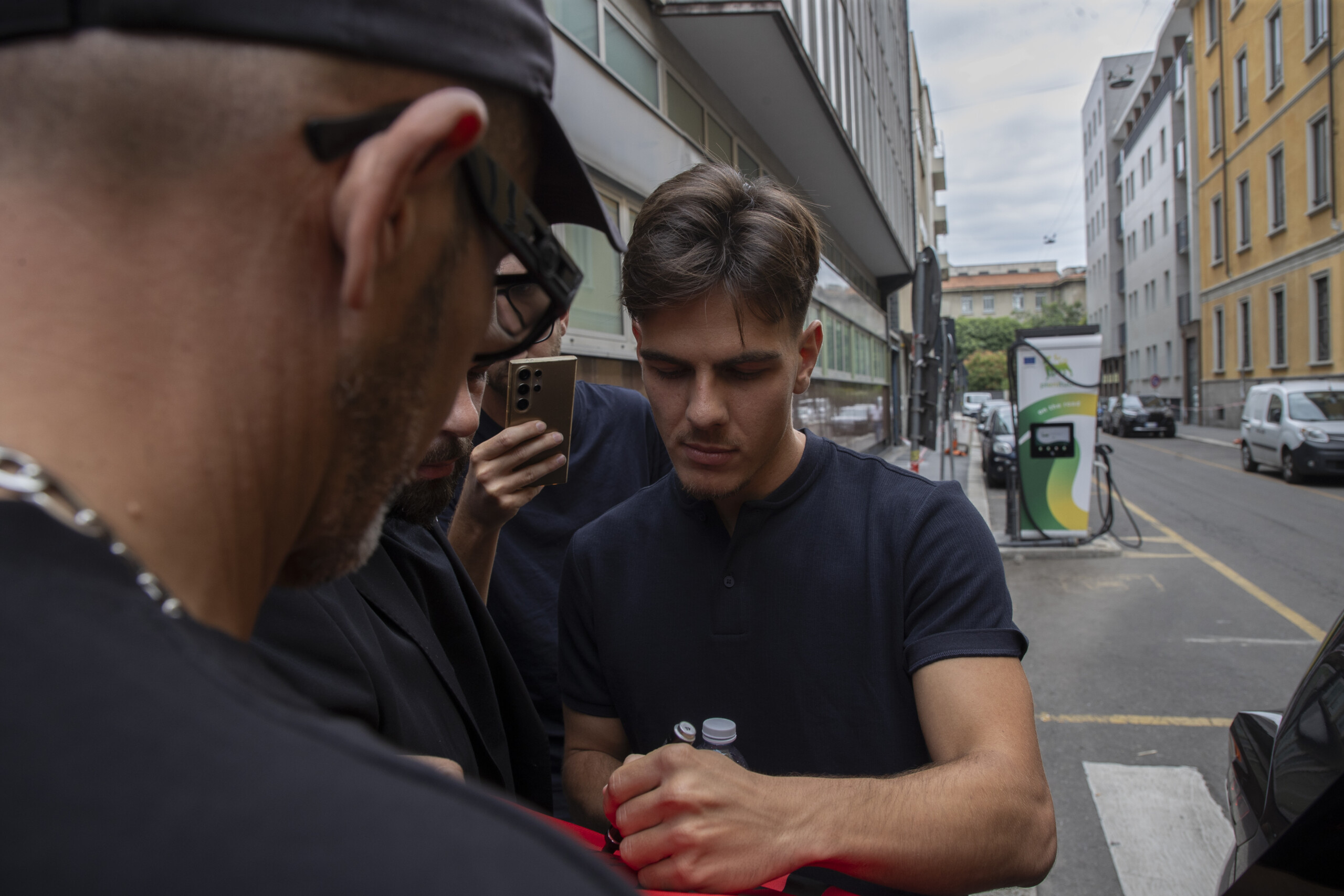 milan acquisition officielle de jashari contrat jusquen 2030 scaled