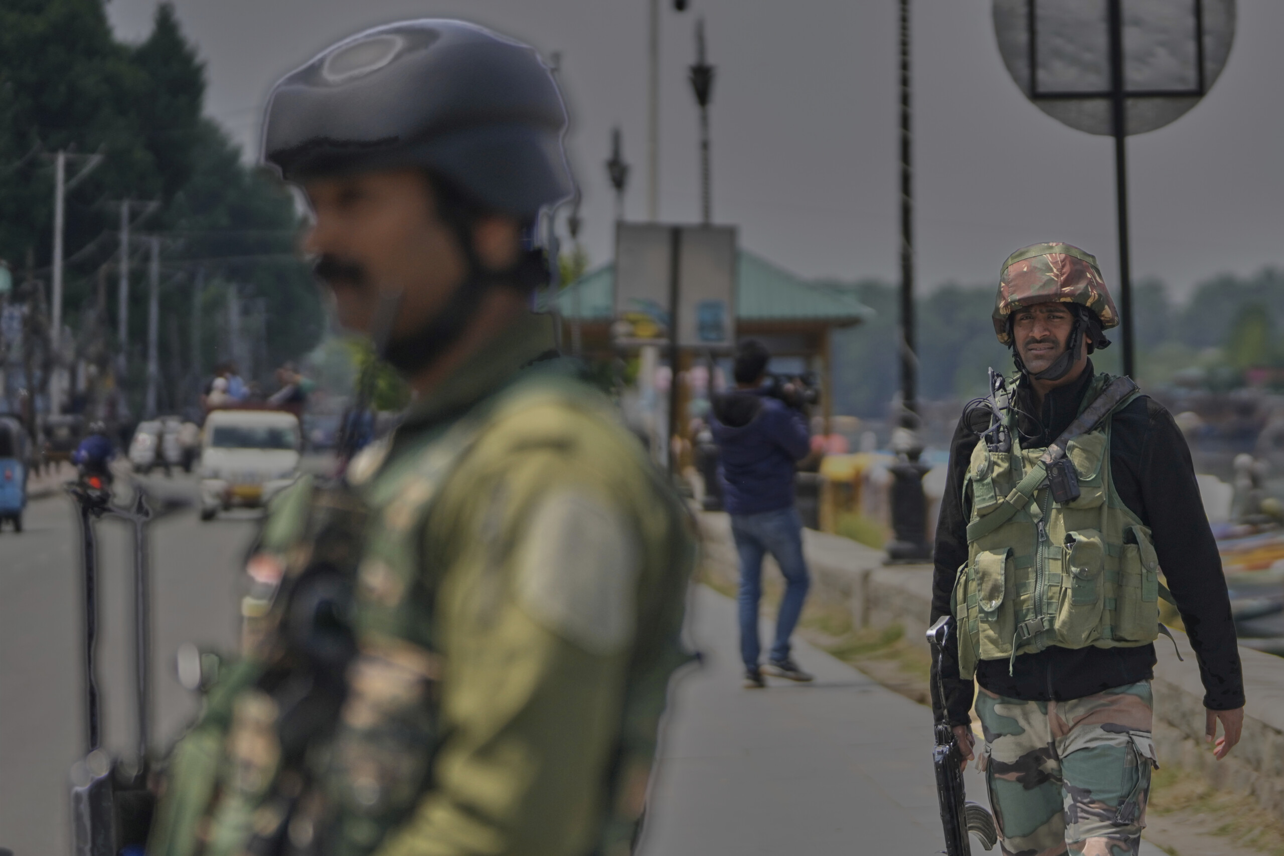 inde affrontement prolonge au cachemire 2 soldats et 1 rebelle tues scaled